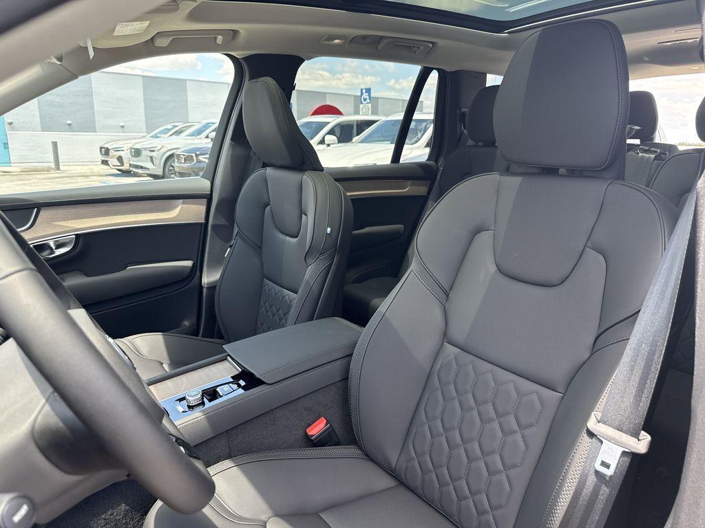 new 2025 Volvo XC90 car, priced at $59,745