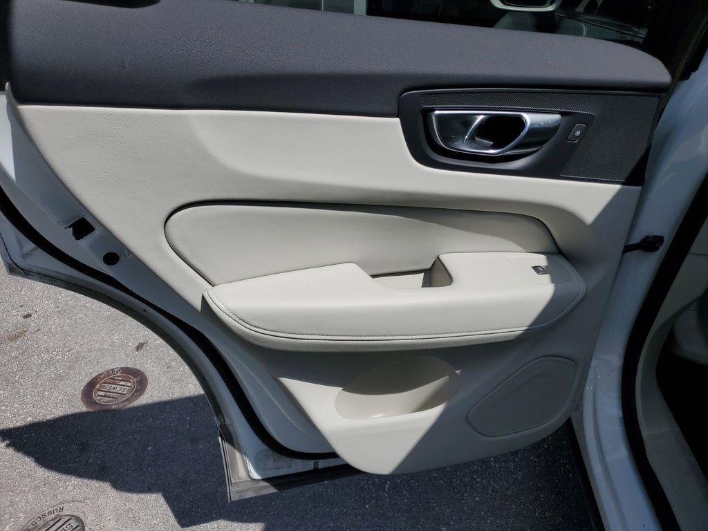used 2023 Volvo XC60 car, priced at $32,990