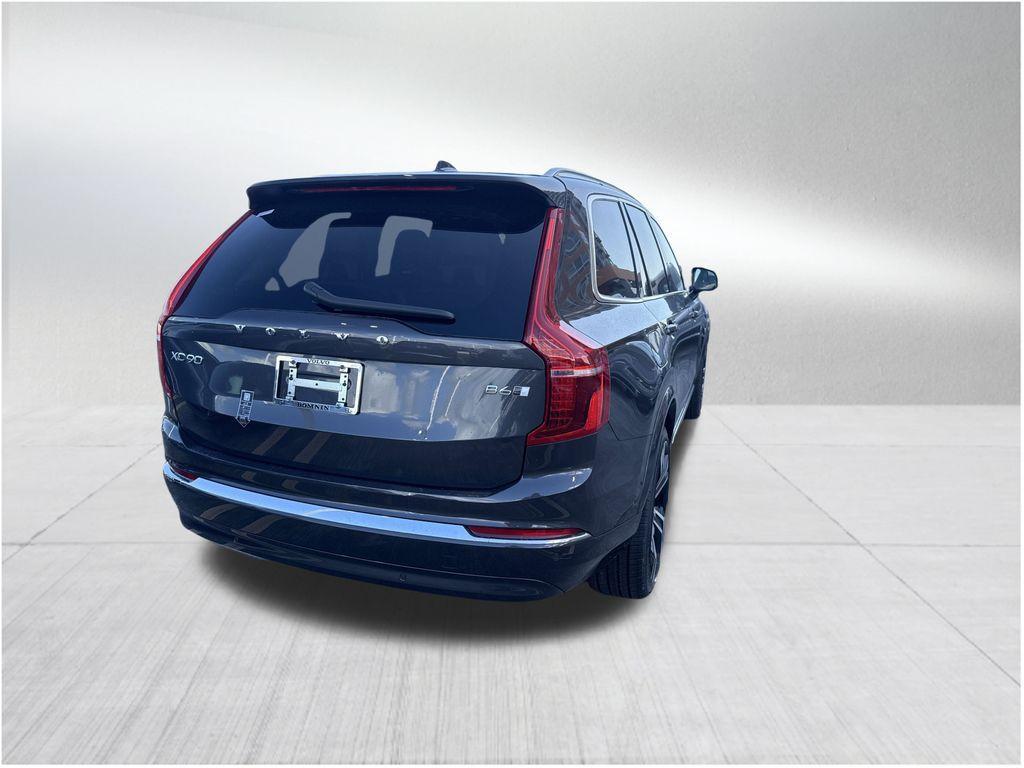 new 2025 Volvo XC90 car, priced at $72,095