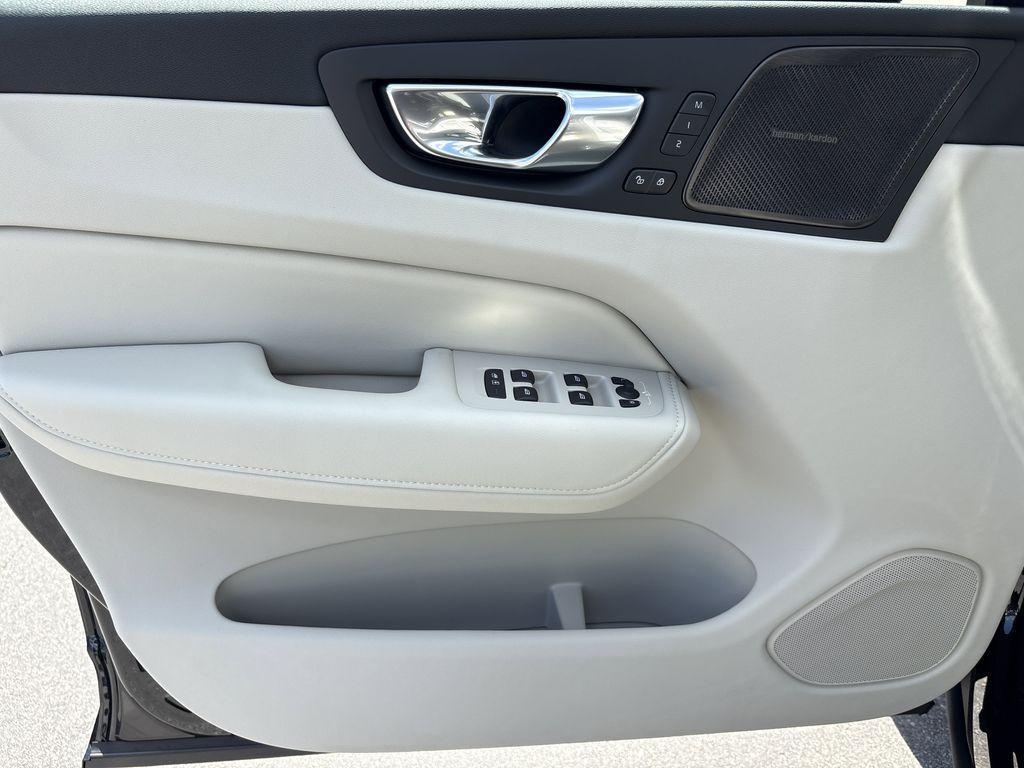 new 2026 Volvo XC60 car, priced at $59,420