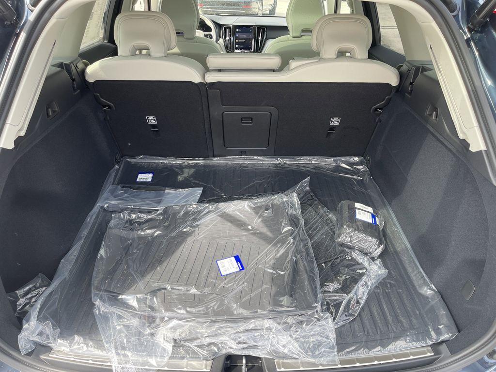 new 2025 Volvo XC60 car, priced at $54,360