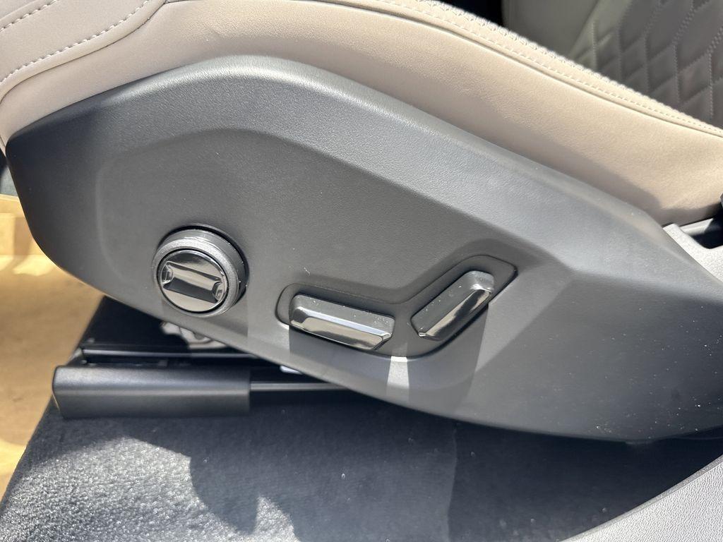 new 2026 Volvo XC90 car, priced at $80,875