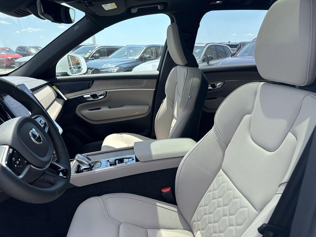 new 2025 Volvo XC90 Plug-In Hybrid car, priced at $78,805