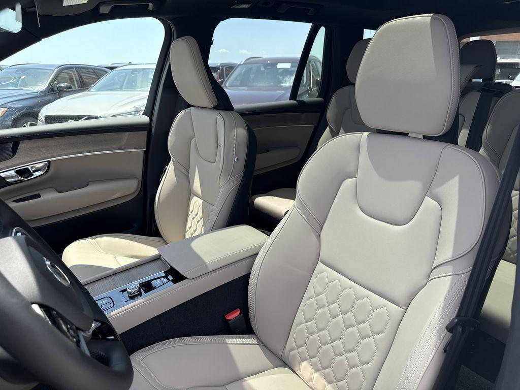 new 2025 Volvo XC90 Plug-In Hybrid car, priced at $78,805