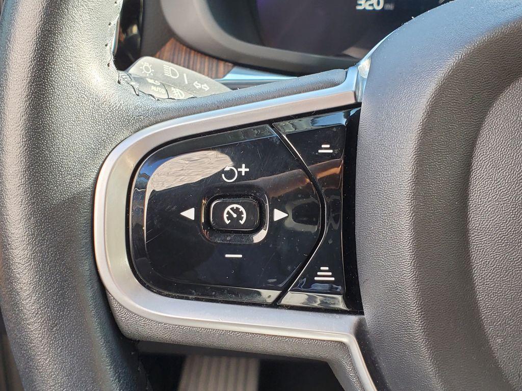 used 2022 Volvo XC60 car, priced at $34,990