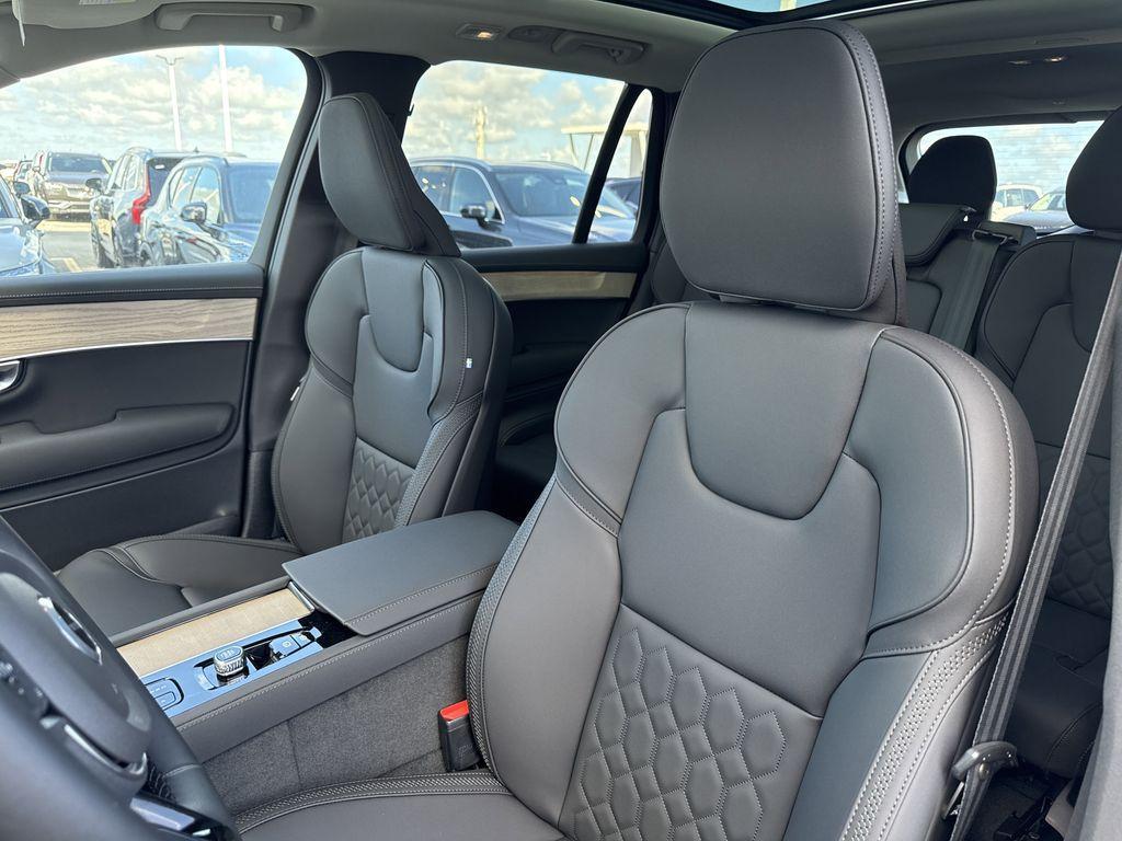 new 2025 Volvo XC90 Plug-In Hybrid car, priced at $73,295