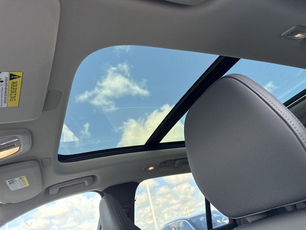 new 2025 Volvo XC90 Plug-In Hybrid car, priced at $73,295