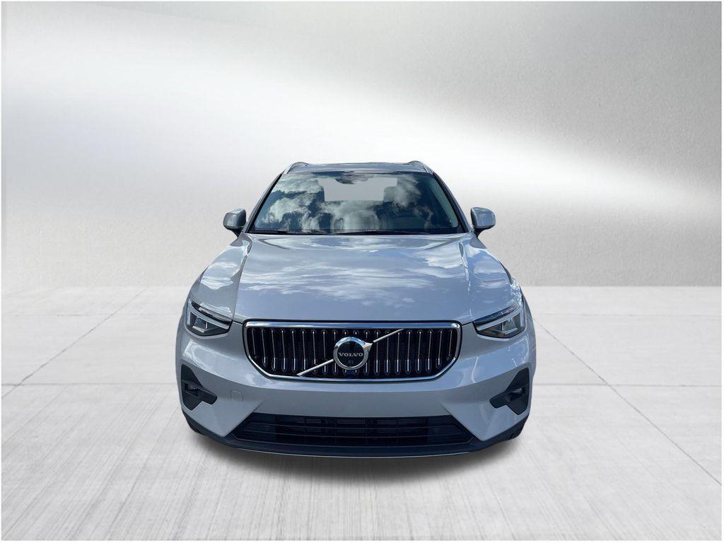 new 2023 Volvo XC40 car, priced at $36,895