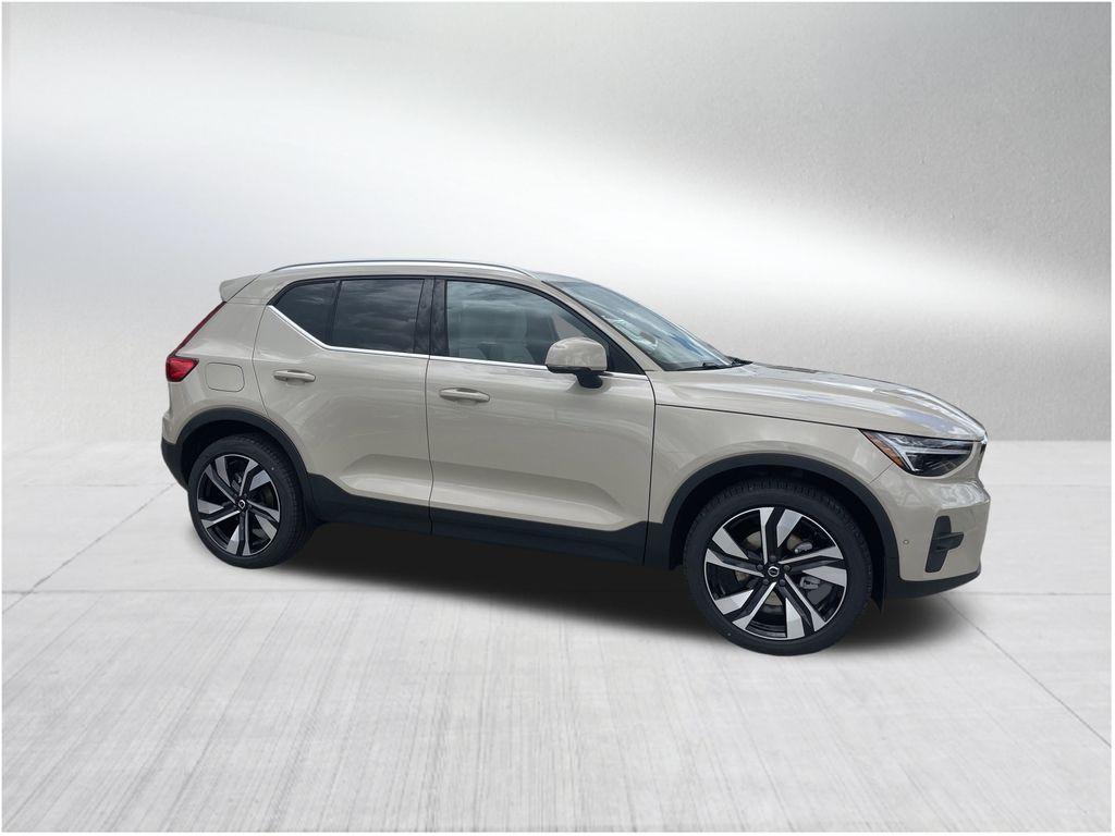 new 2025 Volvo XC40 car, priced at $48,540