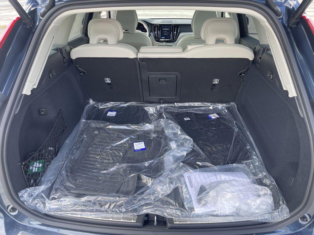 new 2025 Volvo XC60 car, priced at $59,660