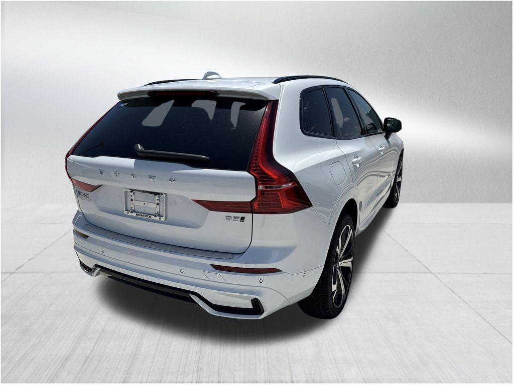 new 2025 Volvo XC60 car, priced at $59,660