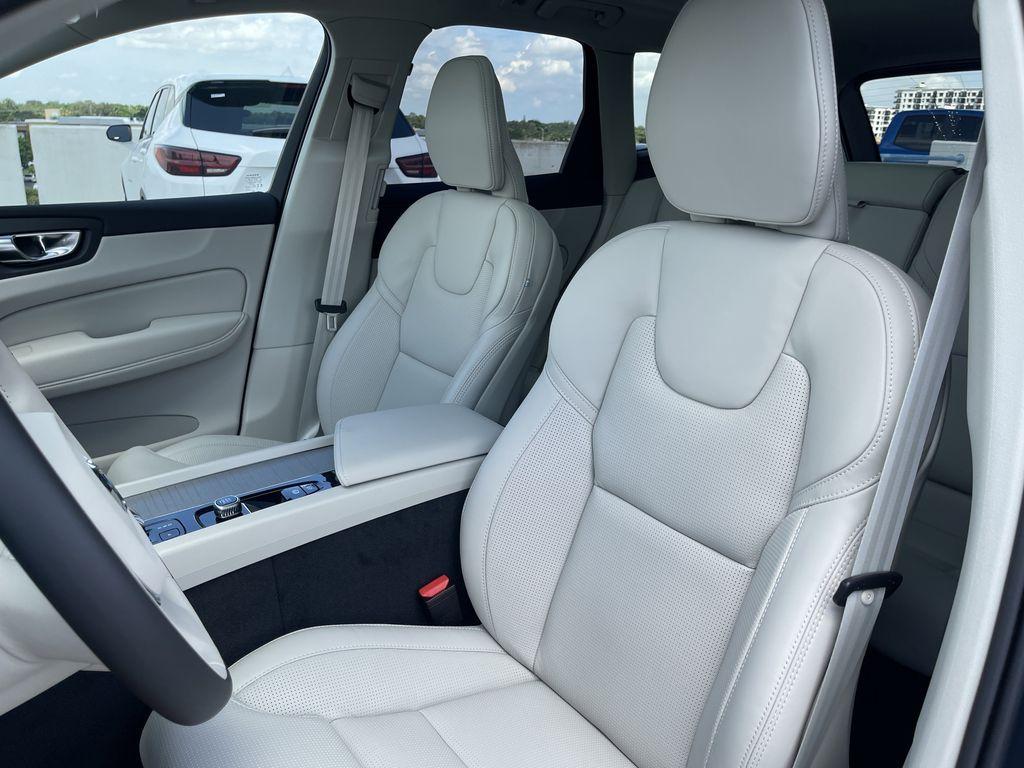 new 2025 Volvo XC60 car, priced at $59,660