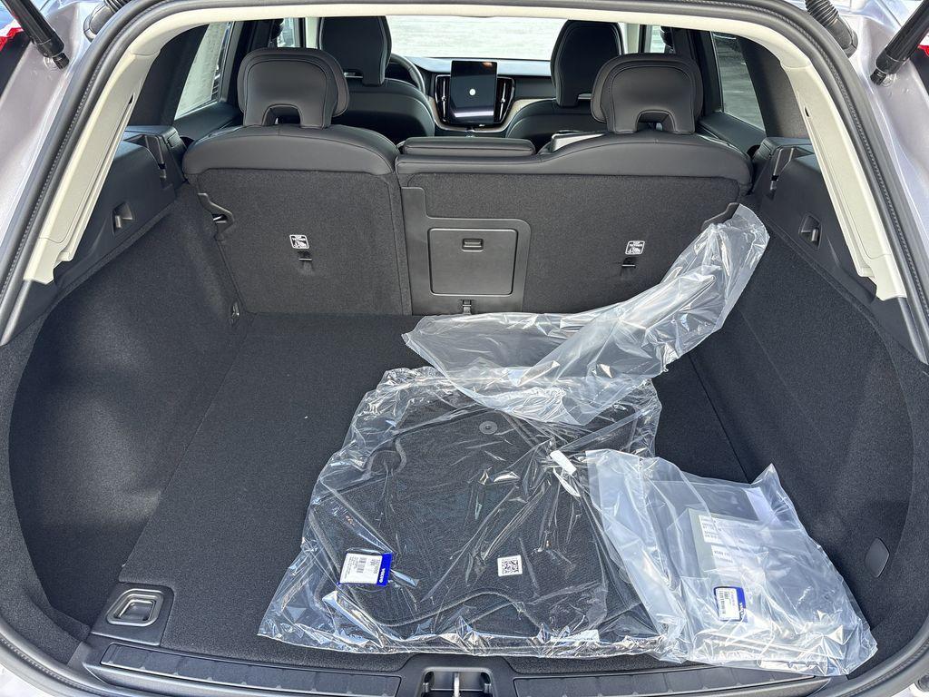 new 2026 Volvo XC60 car, priced at $42,995