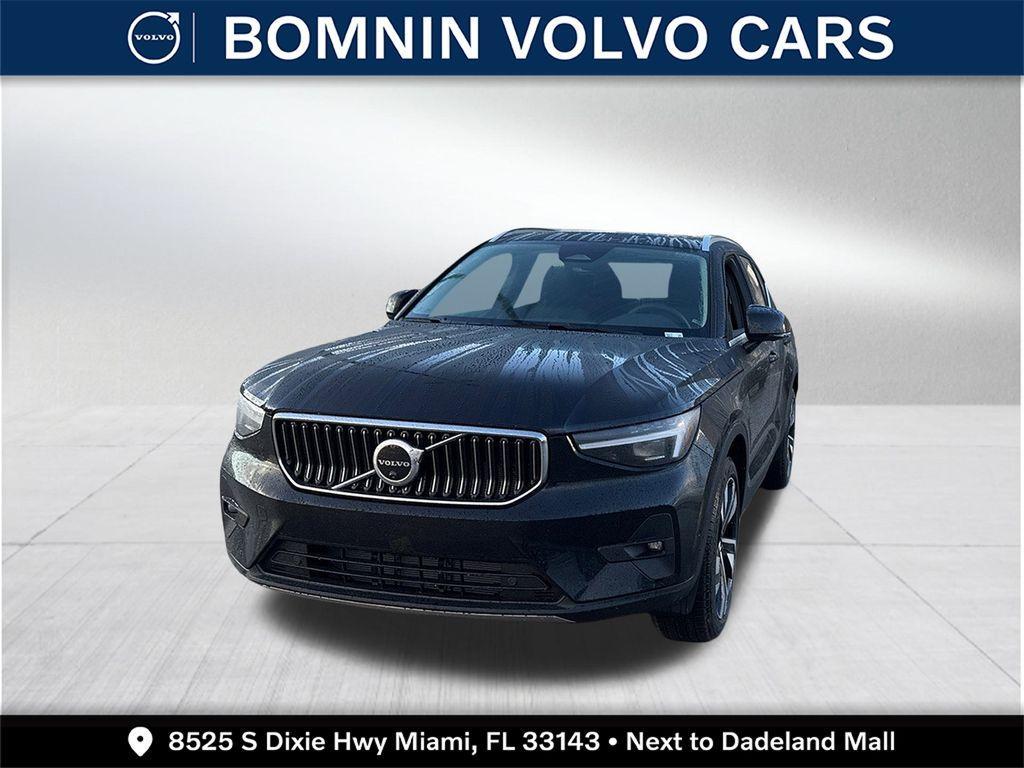 new 2025 Volvo XC40 car, priced at $44,790