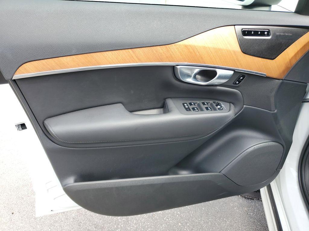 used 2024 Volvo XC90 Recharge Plug-In Hybrid car, priced at $58,990