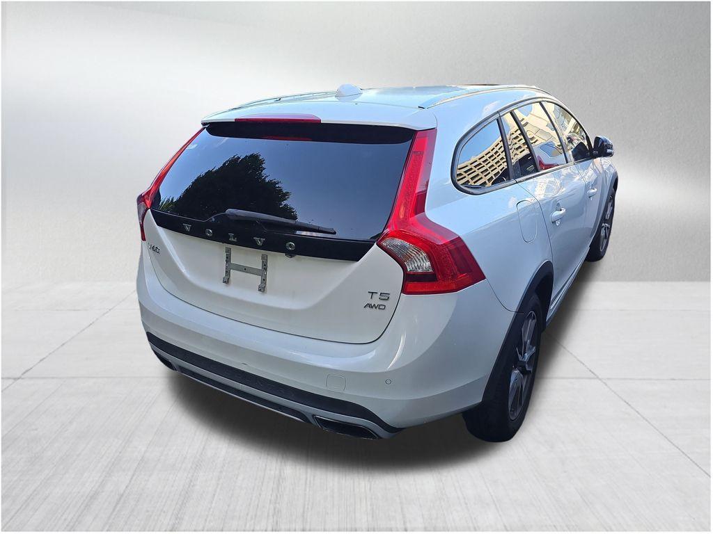 used 2017 Volvo V60 Cross Country car, priced at $11,490