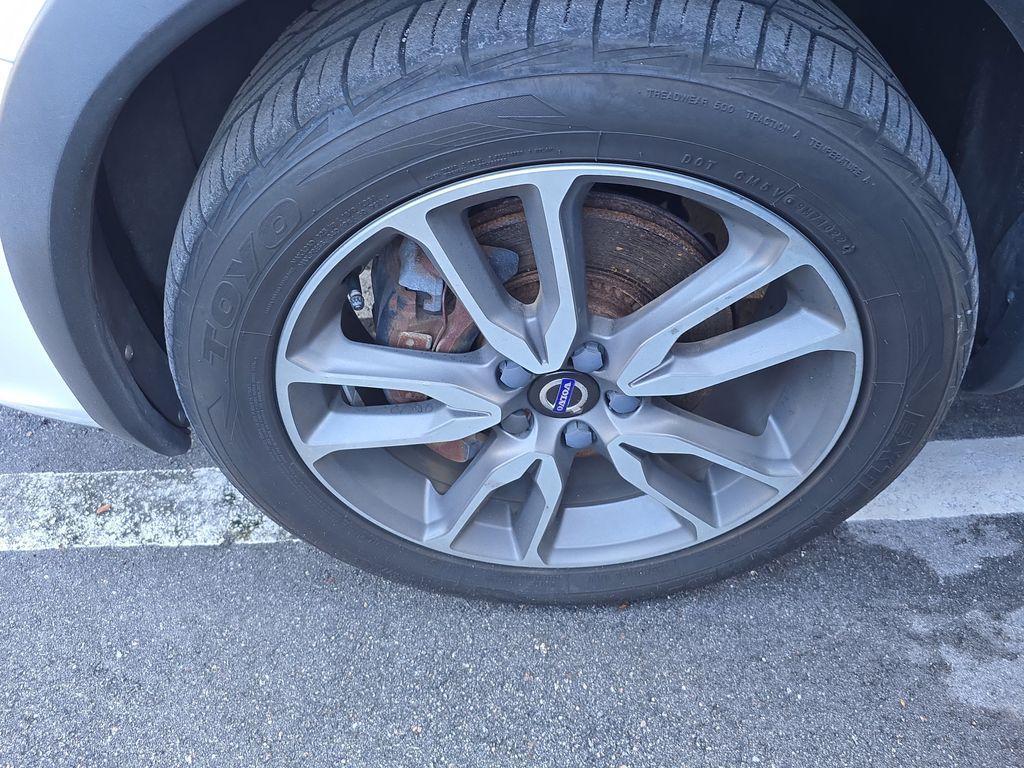 used 2017 Volvo V60 Cross Country car, priced at $11,490