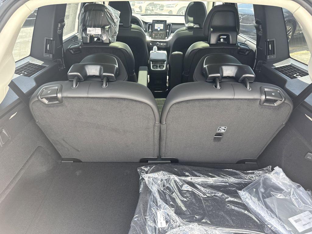 new 2025 Volvo XC90 car, priced at $67,208