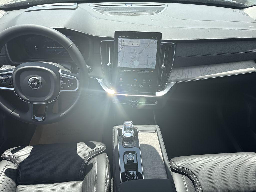 new 2025 Volvo XC90 car, priced at $67,208