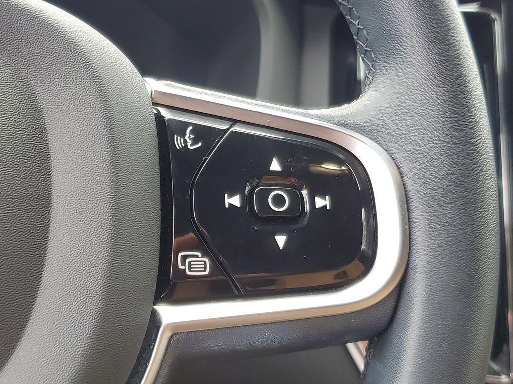 used 2023 Volvo XC60 car, priced at $39,490