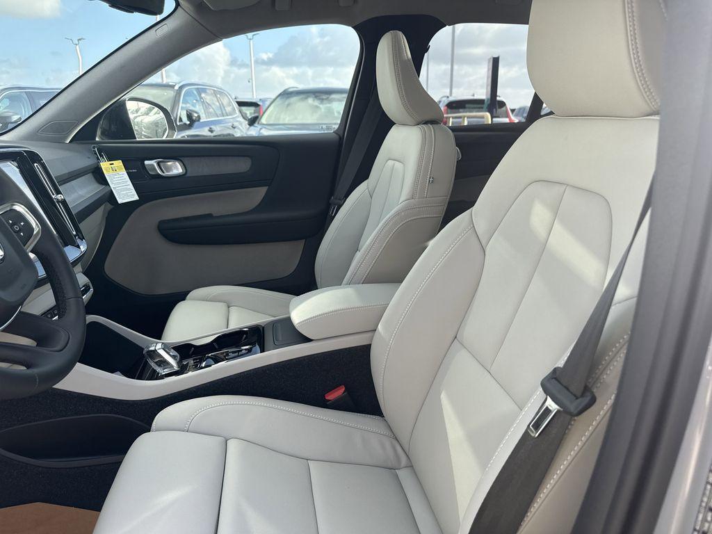 new 2026 Volvo XC40 car, priced at $43,645