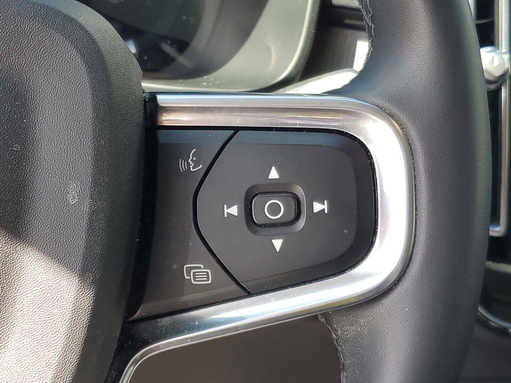 used 2023 Volvo XC40 car, priced at $34,490