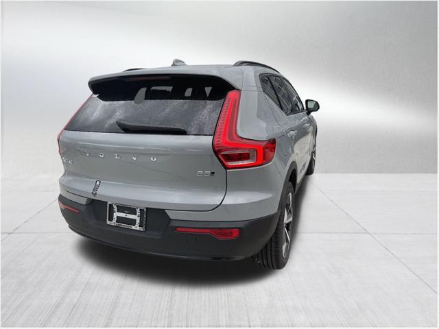 new 2025 Volvo XC40 car, priced at $46,815