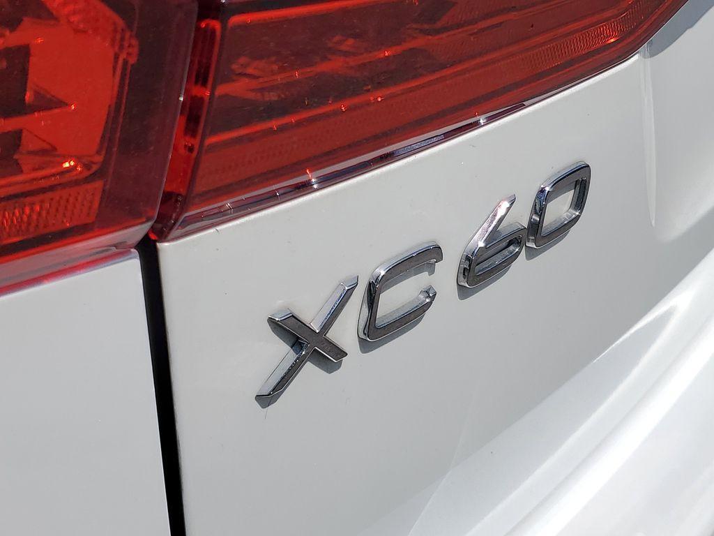 used 2022 Volvo XC60 car, priced at $31,490