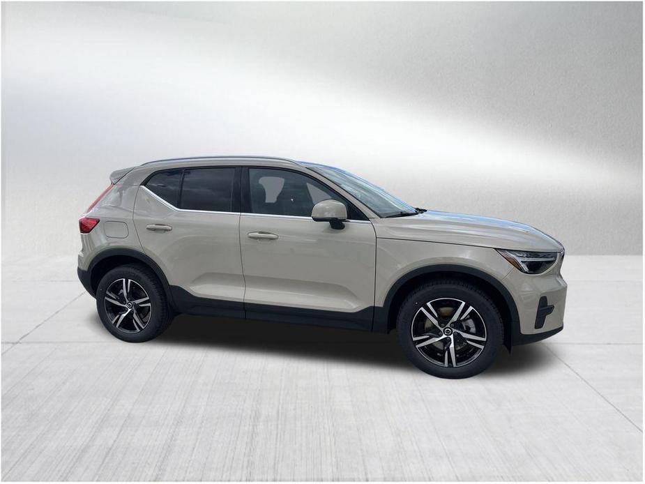 new 2025 Volvo XC40 car, priced at $42,540