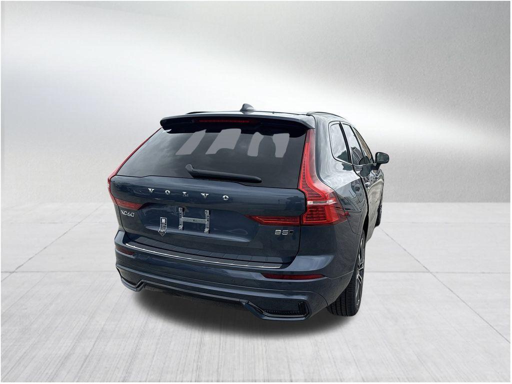 new 2025 Volvo XC60 car, priced at $52,085