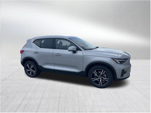 new 2025 Volvo XC40 car, priced at $41,450