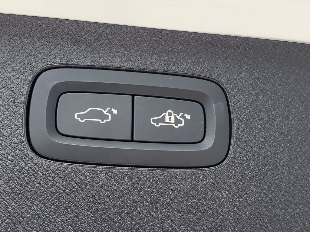 used 2024 Volvo XC90 car, priced at $42,490