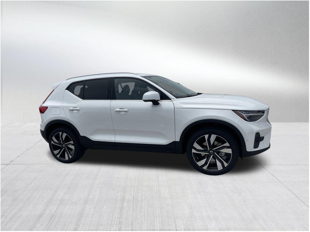 new 2025 Volvo XC40 car, priced at $49,715