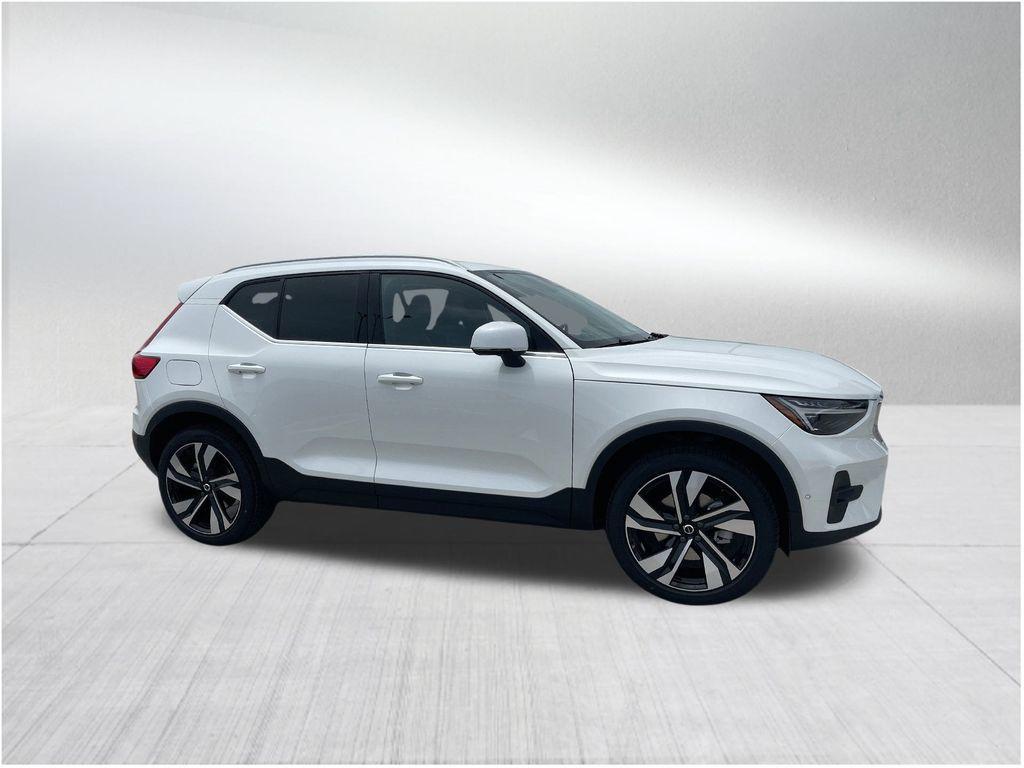 new 2025 Volvo XC40 car, priced at $48,215