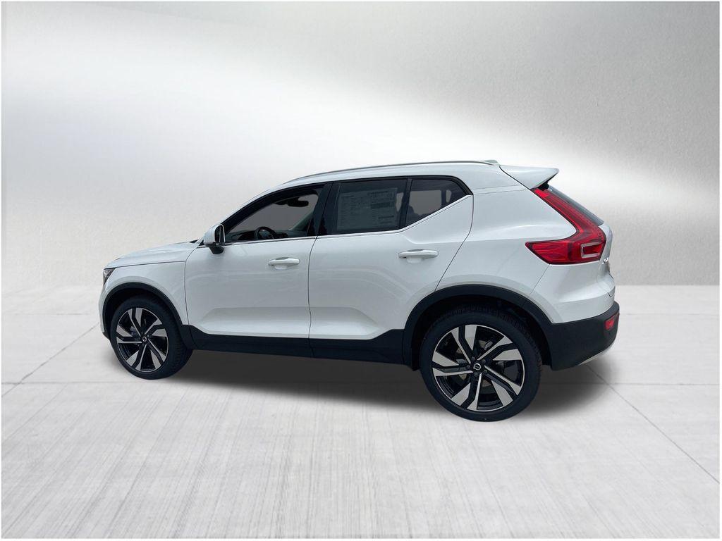 new 2025 Volvo XC40 car, priced at $48,215