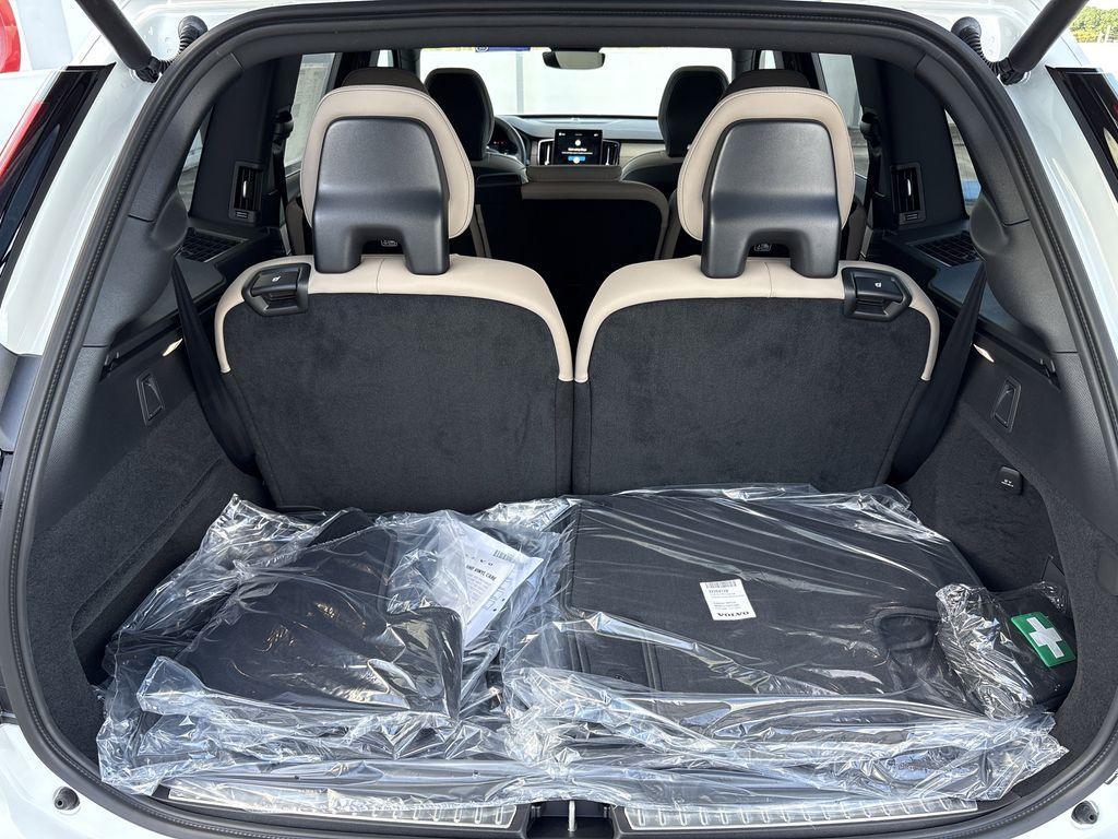 new 2026 Volvo XC90 Plug-In Hybrid car, priced at $78,375