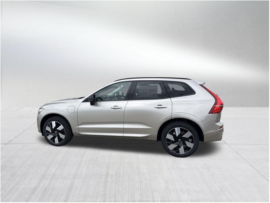 new 2025 Volvo XC60 Plug-In Hybrid car, priced at $65,485