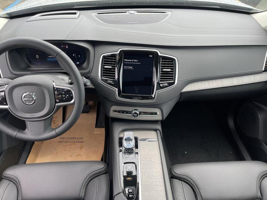 new 2025 Volvo XC90 car, priced at $69,175