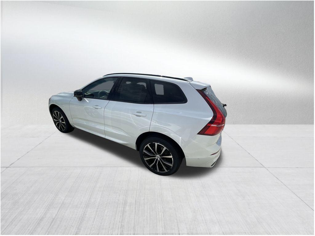 new 2025 Volvo XC60 car, priced at $54,135