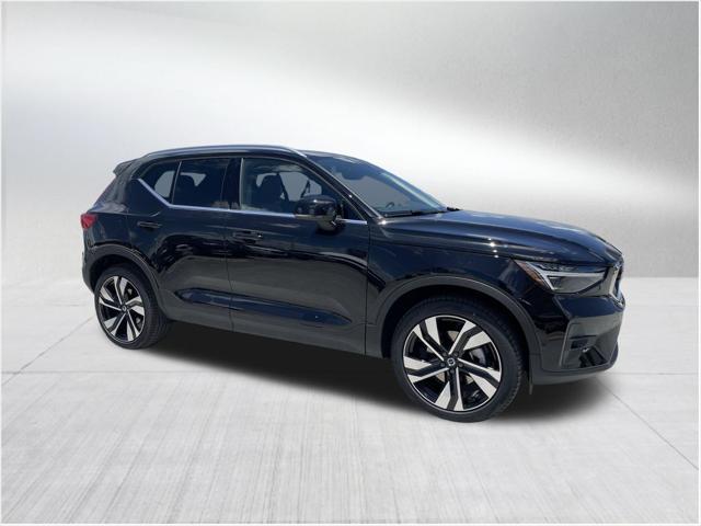 new 2024 Volvo XC40 car, priced at $41,055