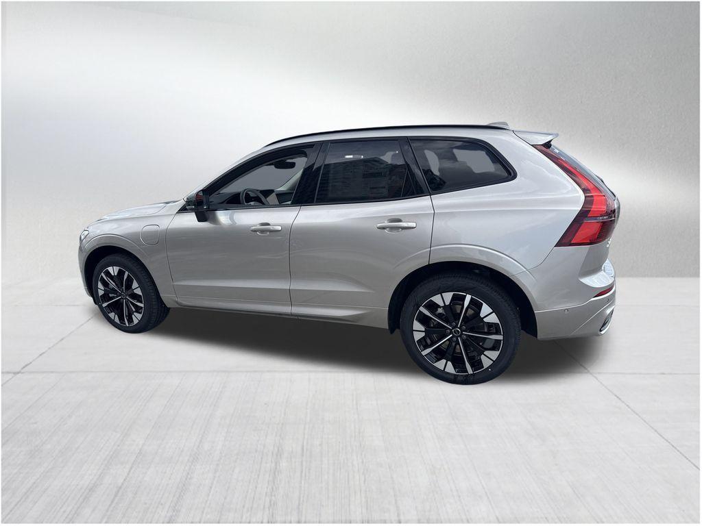 new 2026 Volvo XC60 Plug-In Hybrid car, priced at $71,435