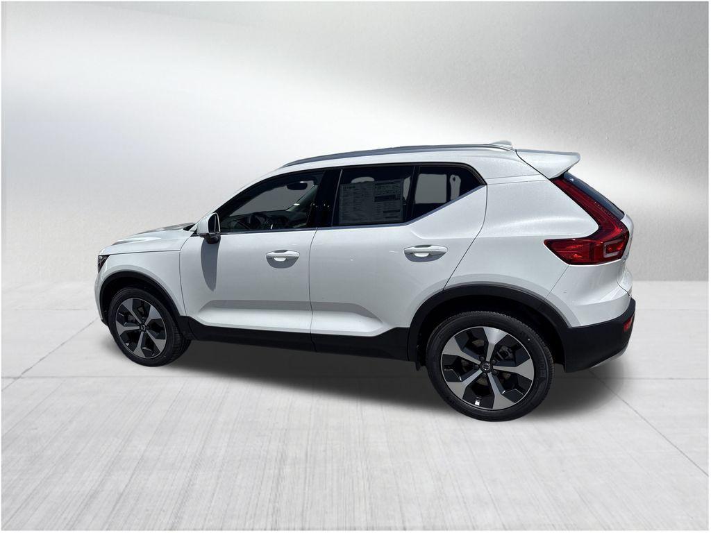 new 2025 Volvo XC40 car, priced at $36,924