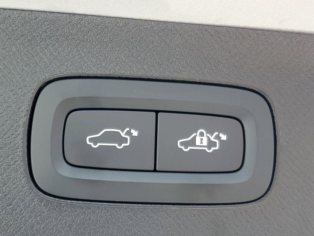 used 2023 Volvo XC90 Recharge Plug-In Hybrid car, priced at $49,490