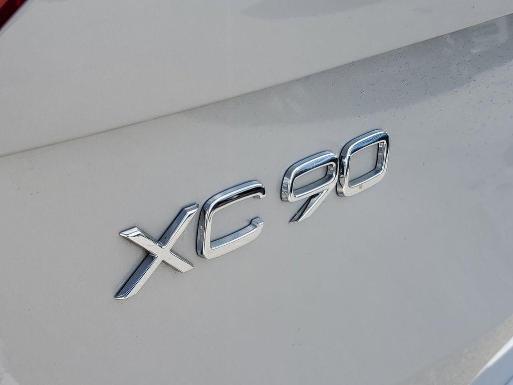 used 2023 Volvo XC90 Recharge Plug-In Hybrid car, priced at $49,490