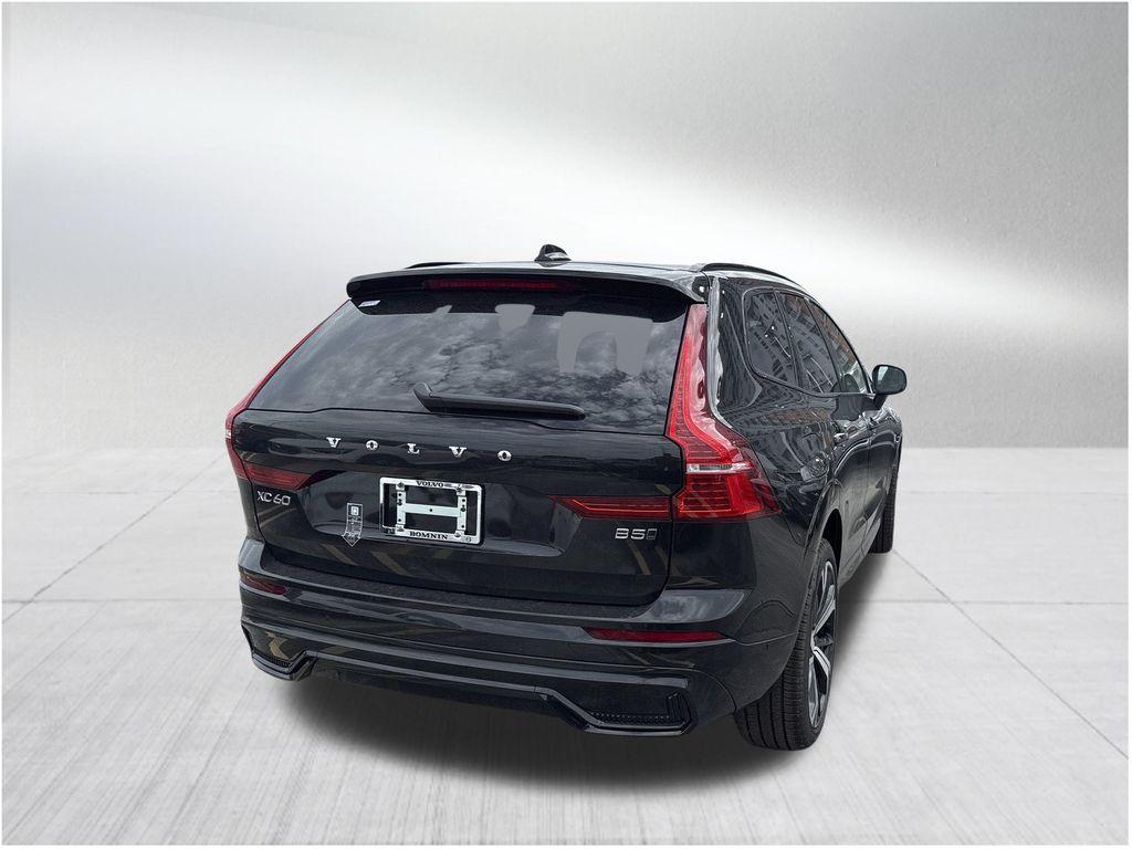 new 2025 Volvo XC60 car, priced at $55,195