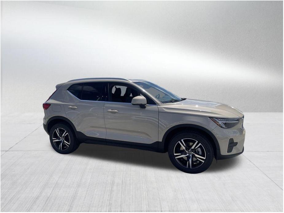 new 2025 Volvo XC40 car, priced at $43,950