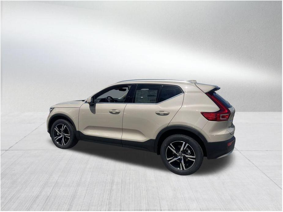 new 2025 Volvo XC40 car, priced at $43,950