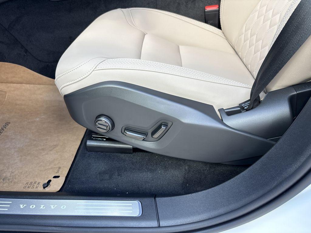 new 2026 Volvo XC90 Plug-In Hybrid car, priced at $74,795