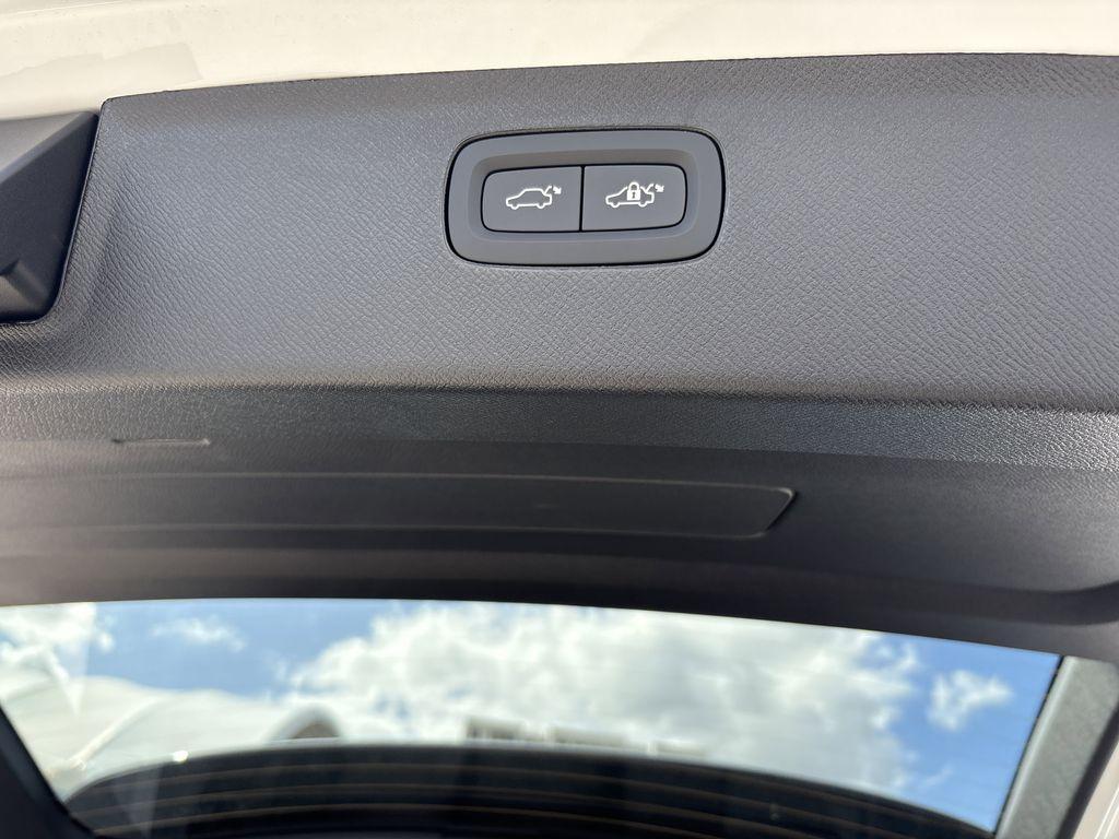 new 2026 Volvo XC90 Plug-In Hybrid car, priced at $74,795