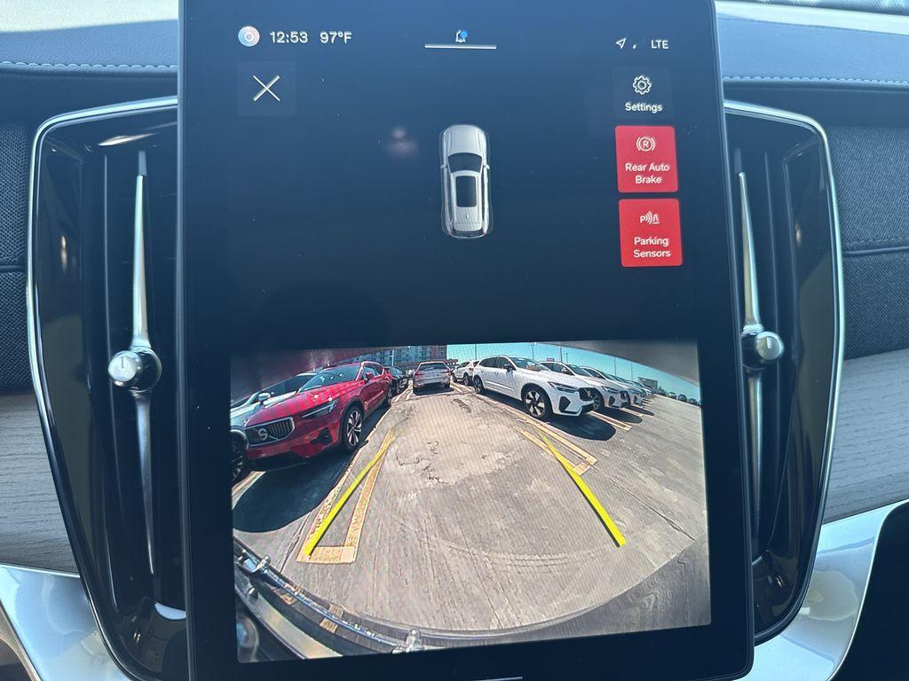 new 2025 Volvo XC90 car, priced at $65,445